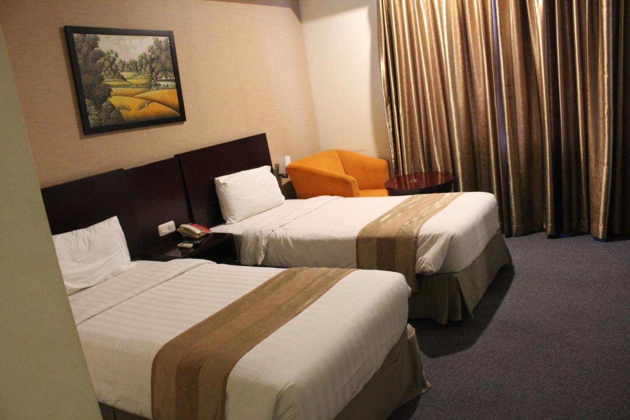 Asialink Premier Karawang Ngoại thất bức ảnh