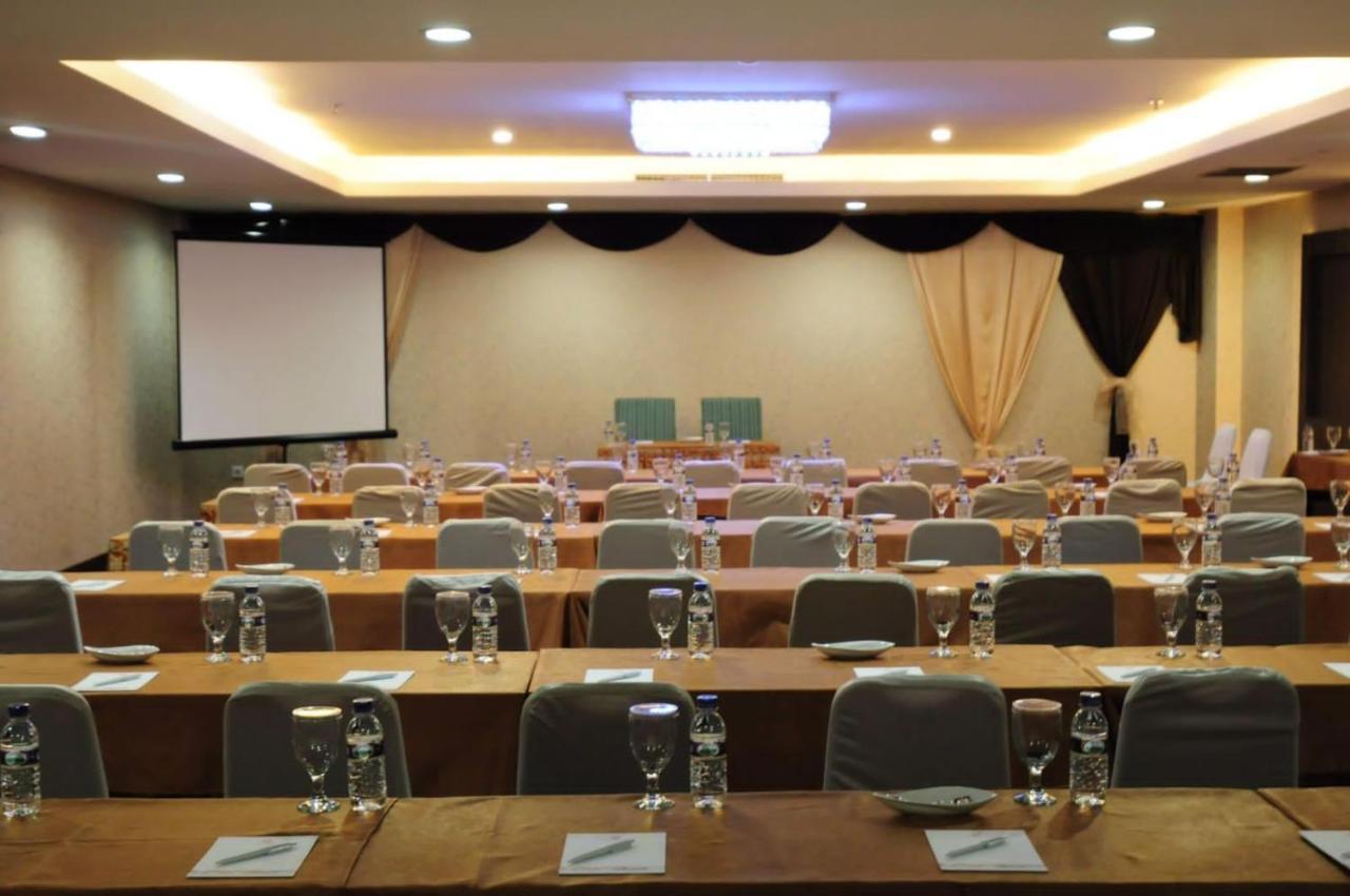 Asialink Premier Karawang Ngoại thất bức ảnh
