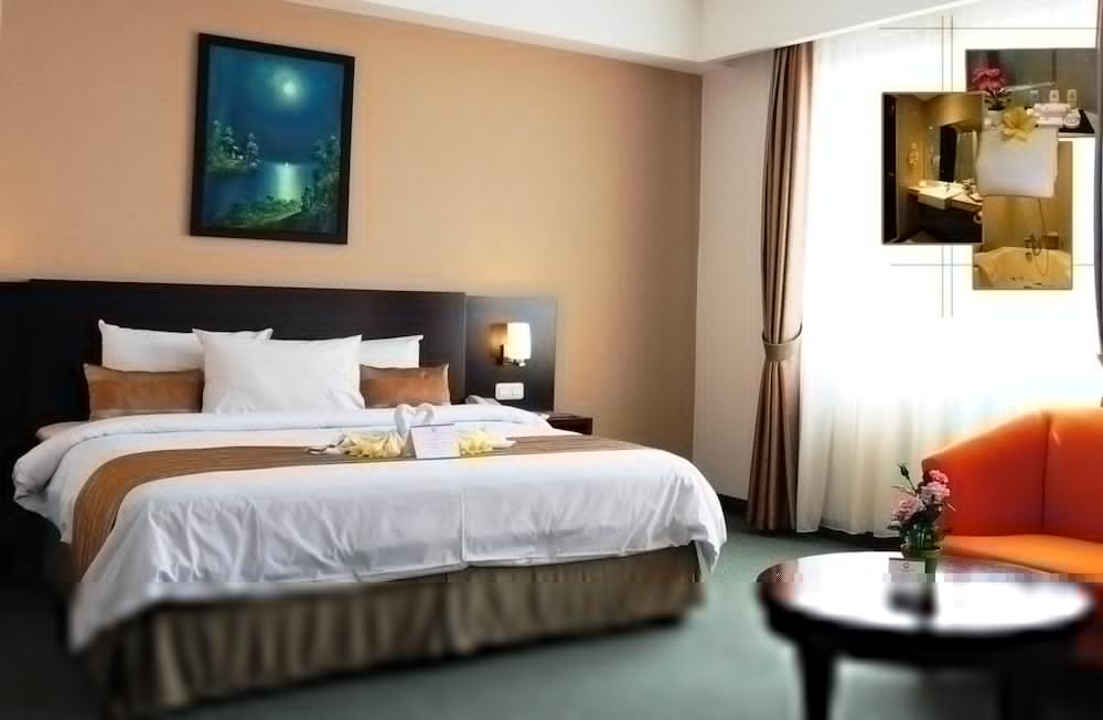 Asialink Premier Karawang Ngoại thất bức ảnh